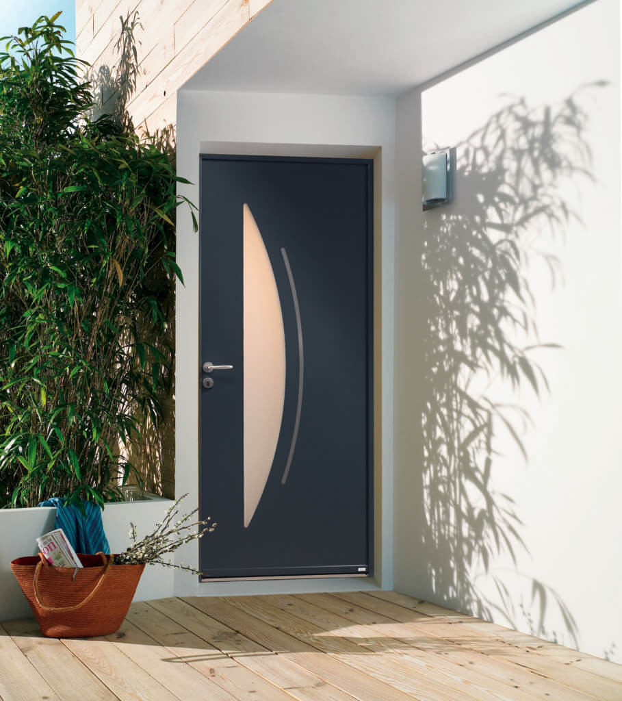 Porte d'entrée fonctionnelle et stylée