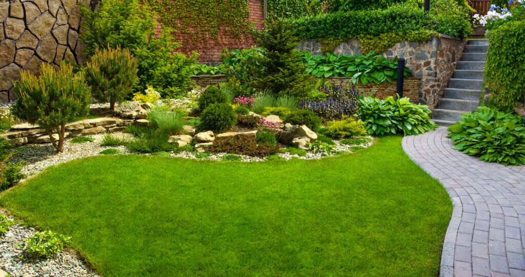Aménagement extérieur d'un parterre fleuris